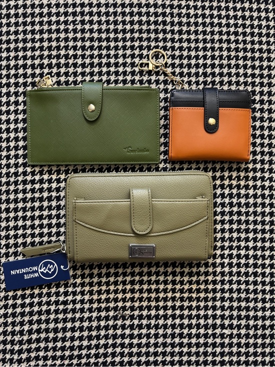 White Mountain Handbags - 3-Piece Wallet Bundle